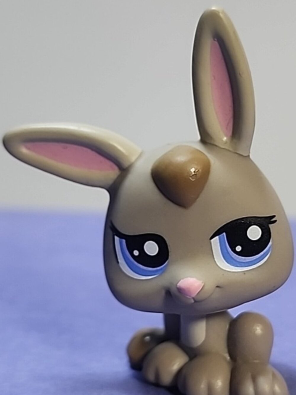 Littlest Pet Shop #1333 Baby Rabbit 2009 Hasbro Retired